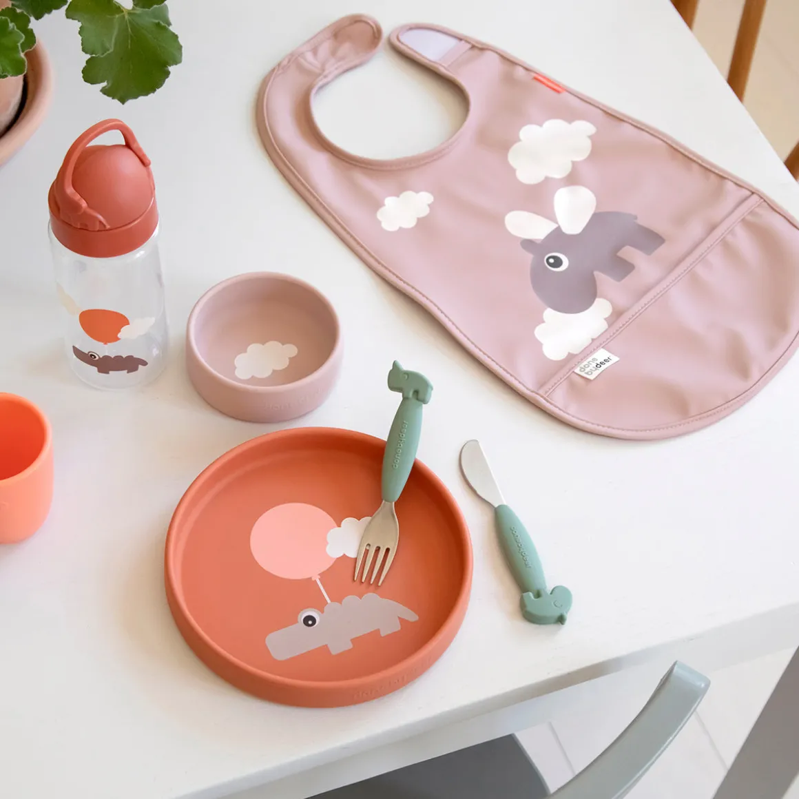 Bib w/velcro - Happy clouds - Powder