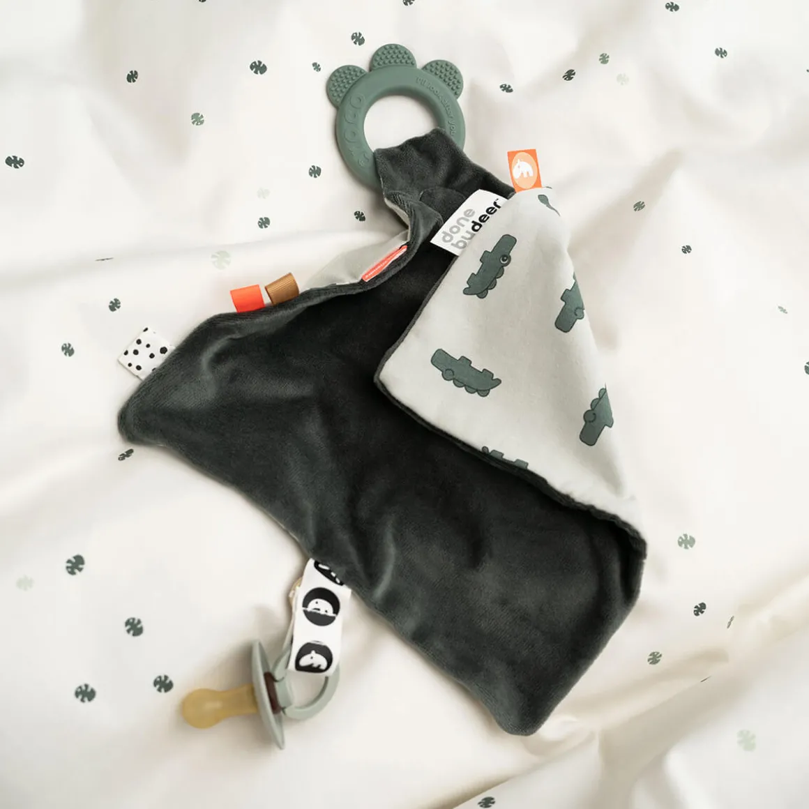 Comfort teether - Croco - Green