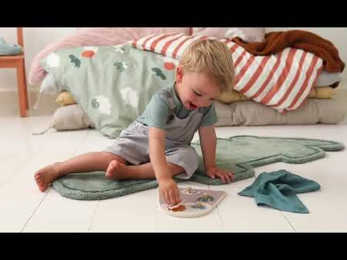 Peg puzzle - Lalee - Sand