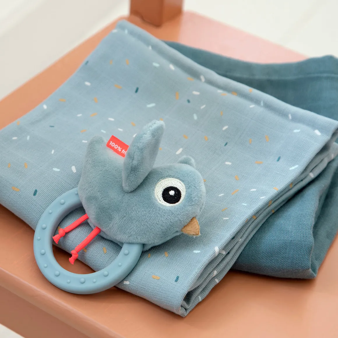Sensory rattle w/teether - Birdee - Blue