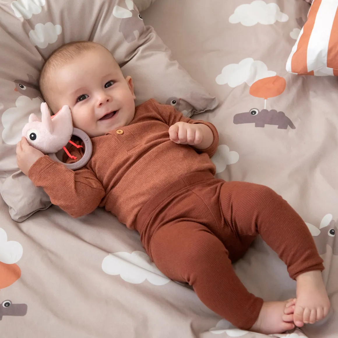 Sensory rattle w/teether - Birdee - Blue