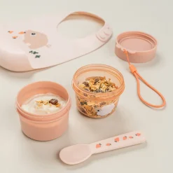 To go 2-way snack container S - Tiny farm - Powder